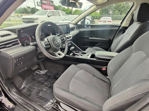 Used 2021 Kia K5 LX FWD image 9