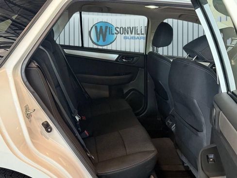 Used 2019 Subaru Outback 2.5i Premium w/ Popular Package #2 AWD/4WD image 7