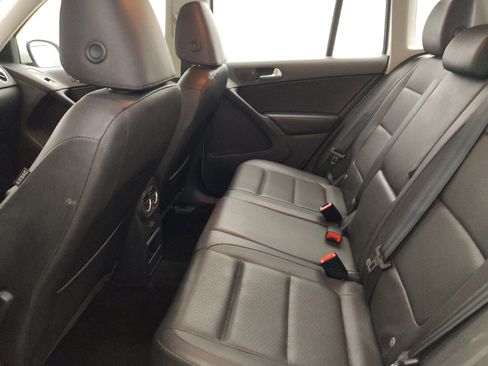 Used 2017 Volkswagen Tiguan S AWD/4WD image 18