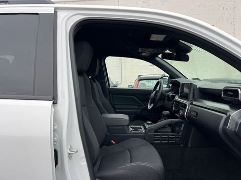 Used 2025 Toyota 4Runner SR5 image 27