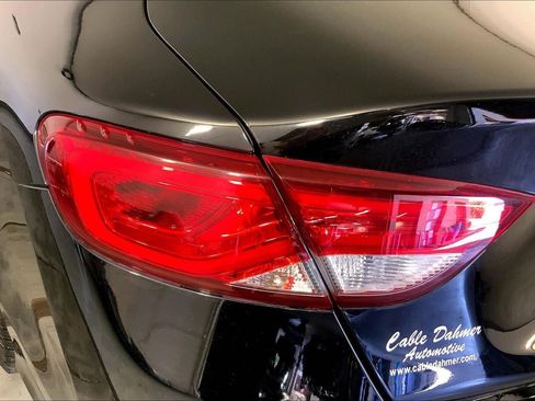 Used 2017 Chrysler 200 Limited Platinum w/ Mopar Interior Package FWD image 27
