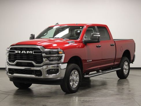 Used 2026 RAM 2500 Big Horn AWD/4WD image 4