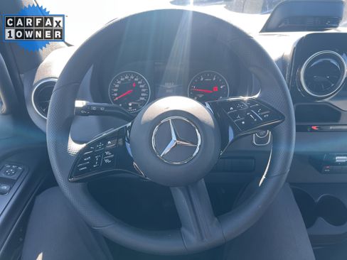 Used 2025 Mercedes-Benz Sprinter 2500 image 18