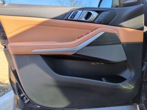 Certified 2024 BMW X5 xDrive40i w/ Premium Package image 25