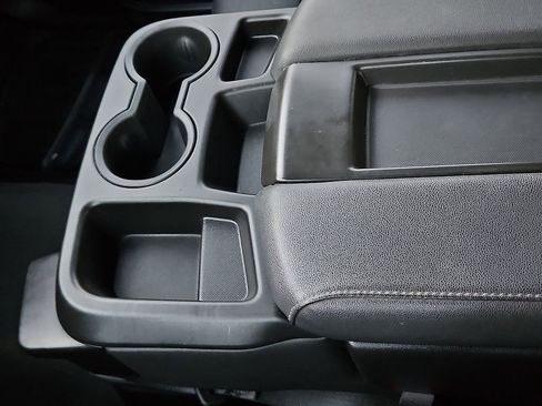 Used 2024 GMC Sierra 1500 SLT image 26