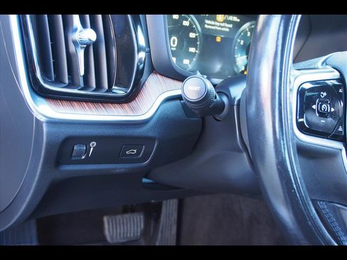 Used 2022 Volvo S60 B5 Inscription w/ Advanced Package image 23