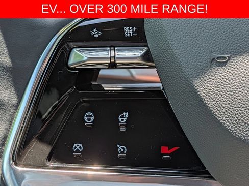 Used 2026 Cadillac Vistiq Sport w/ LPO, Floor Liner Package AWD/4WD image 45