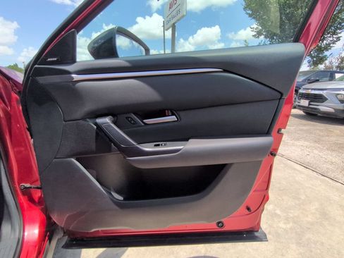 Used 2025 MAZDA CX-50 AWD 2.5 S w/ Premium Package image 32