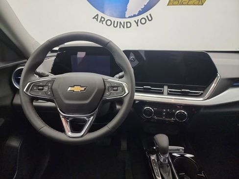 New 2026 Chevrolet Trax LT w/ Driver Confidence Package image 18