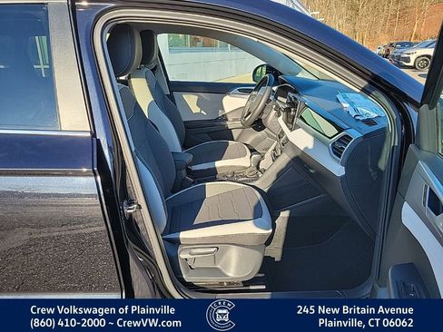 New 2026 Volkswagen Taos SE image 16