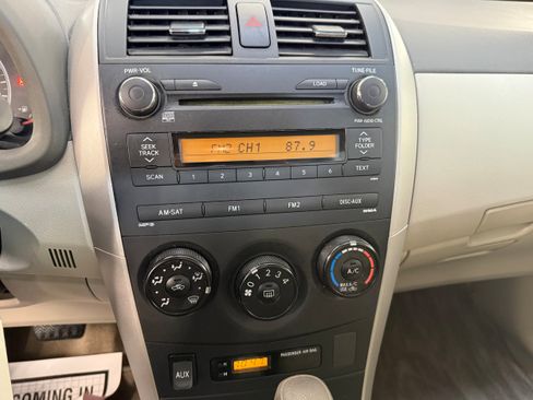 Used 2010 Toyota Corolla LE image 42