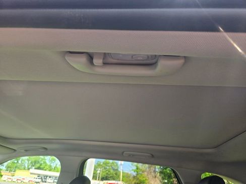Used 2024 Kia Sorento S w/ Panoramic Sunroof Package FWD image 21