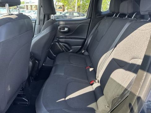 Used 2023 Jeep Renegade Altitude AWD/4WD image 21