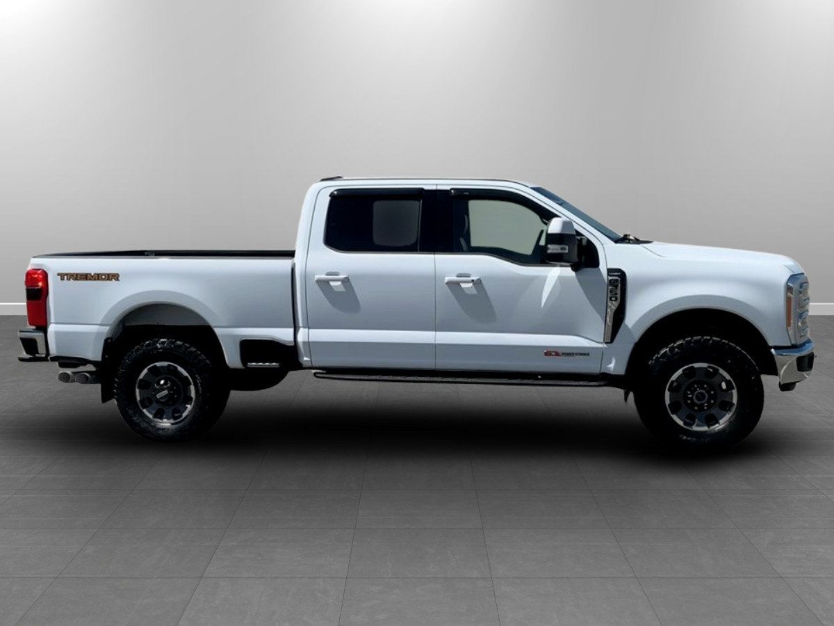 Used 2023 Ford F350 Lariat w/ Tremor Off-Road Package AWD/4WD image 8