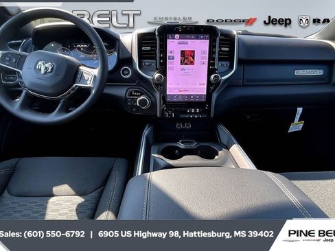 New 2026 RAM 1500 4x4 Crew Cab image 5