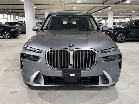 Used 2024 BMW X7 xDrive40i image 3