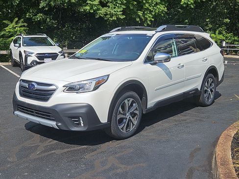 Used 2022 Subaru Outback Touring AWD/4WD image 27