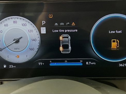 Used 2024 Hyundai Elantra Limited image 22