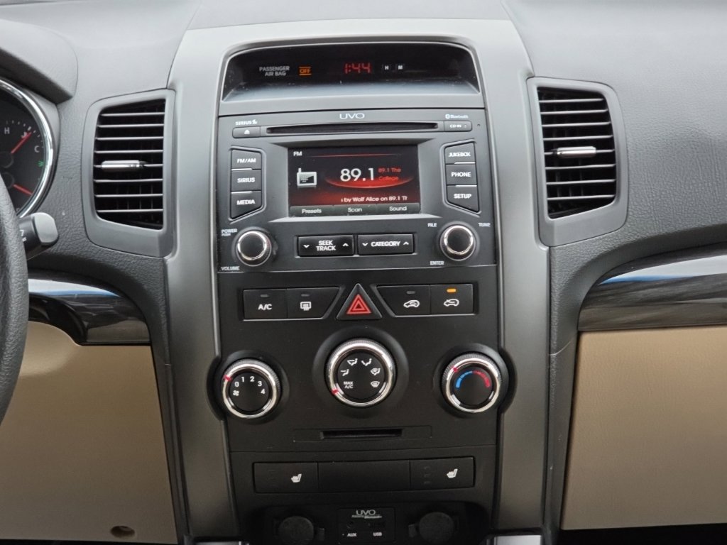 Used 2013 Kia Sorento LX w/ Convenience Pkg FWD image 26