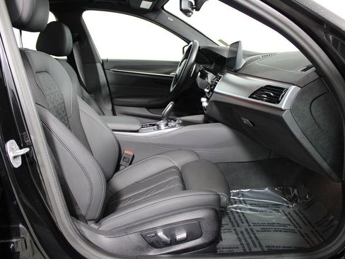 Used 2023 BMW 530i w/ M Sport Package image 13