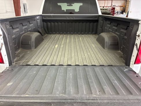 Used 2020 Chevrolet Silverado 1500 Custom Trail Boss AWD/4WD image 18
