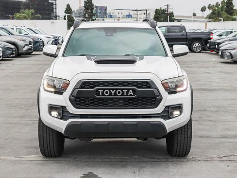 Used 2019 Toyota Tacoma TRD Pro image 2