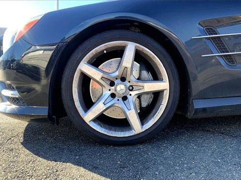 Used 2013 Mercedes-Benz SL 550 image 5