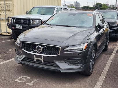 Used 2025 Volvo V60 B5 Cross Country Plus