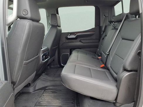 Used 2025 GMC Sierra 1500 SLT RWD image 15
