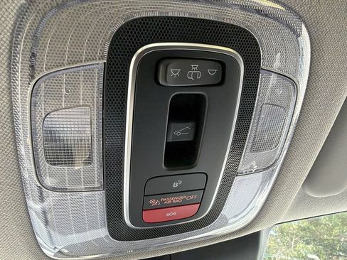 New 2026 Hyundai Elantra Limited FWD image 21