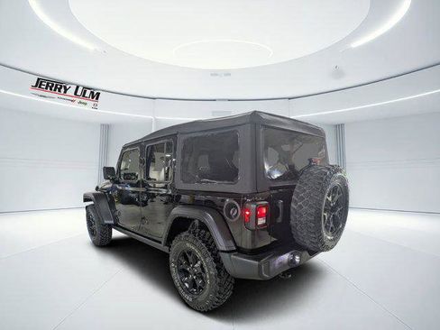 Certified 2022 Jeep Wrangler Unlimited Sport image 5