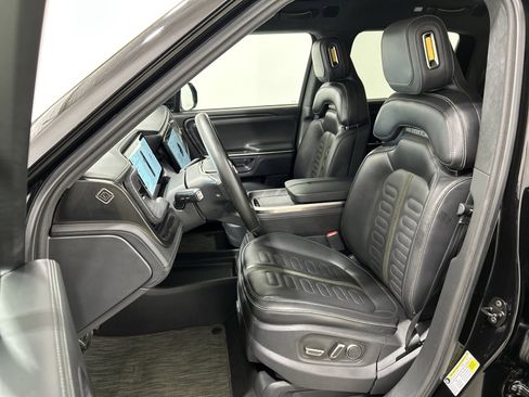 Used 2024 Rivian R1T Adventure AWD/4WD image 20