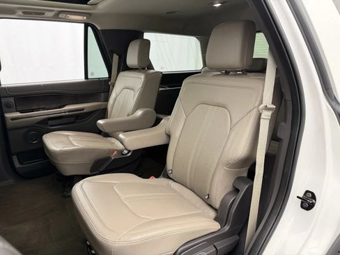 Used 2021 Ford Expedition Limited w/ Equipment Group 302A AWD/4WD image 30
