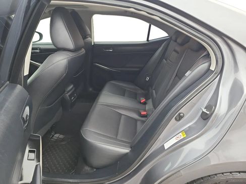 Used 2016 Lexus IS 200t RWD image 19