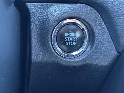 Certified 2019 Toyota RAV4 XLE w/ Convenience Package image 28