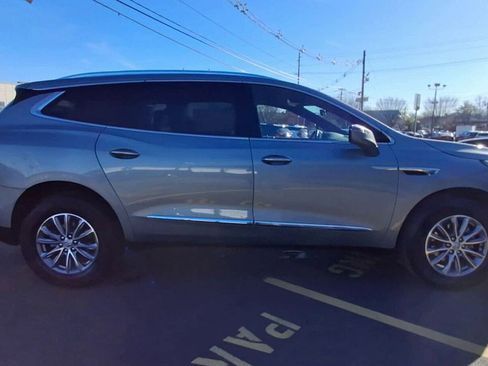 Certified 2024 Buick Enclave Essence w/ Technology Package image 9