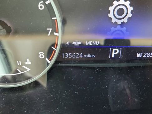 Used 2018 Nissan Murano Platinum w/ Cargo Package FWD image 26