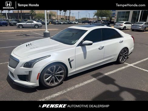 Used 2018 Cadillac CTS V w/ Luxury Package RWD image 1