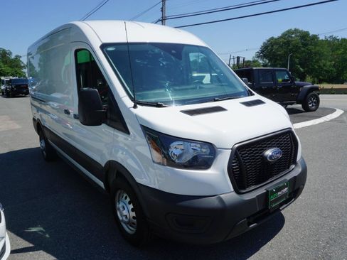 Used 2023 Ford Transit 250 Medium Roof AWD w/ Load Area Protection Package image 4