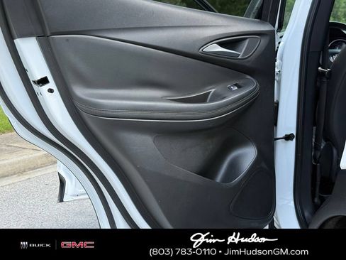 Used 2020 Buick Encore GX Preferred w/ Cold Weather Comfort Package AWD/4WD image 21