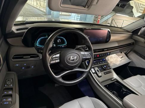 Used 2025 Hyundai Palisade SEL FWD image 6