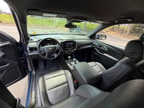 Used 2023 Chevrolet Traverse LT AWD/4WD image 15