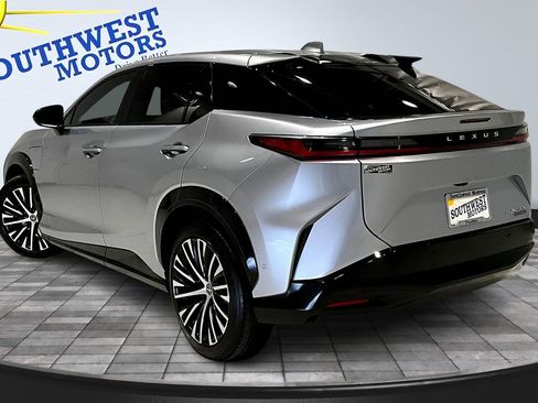 Used 2023 Lexus RZ 450e Premium w/ Cold Area Package AWD/4WD image 5