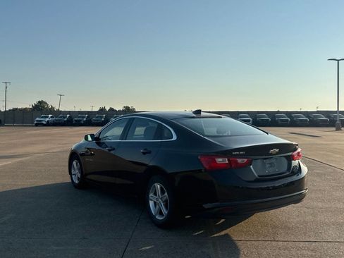 Used 2025 Chevrolet Malibu LT FWD image 17