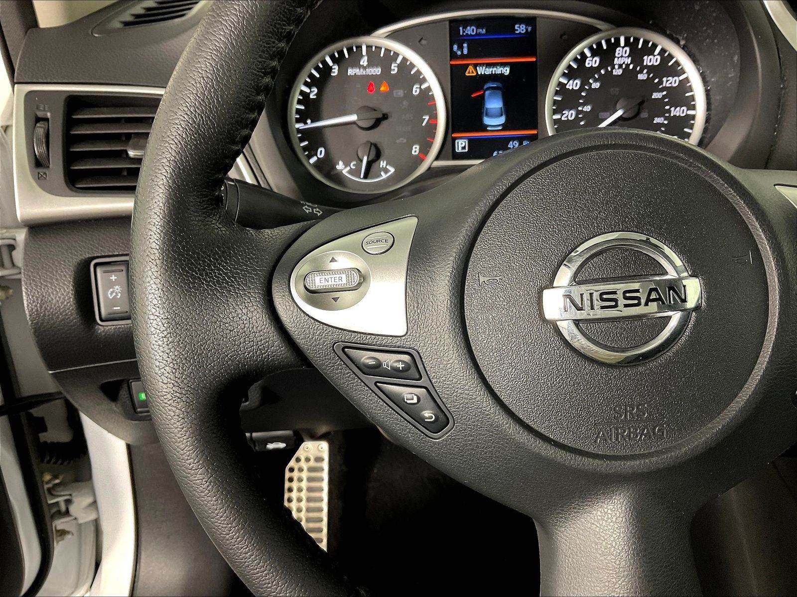 Used 2019 Nissan Sentra SV w/ Special Edition Package FWD image 11