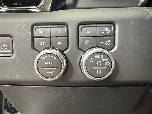 New 2026 GMC Sierra 2500 AT4 w/ AT4 Premium Plus Package image 22