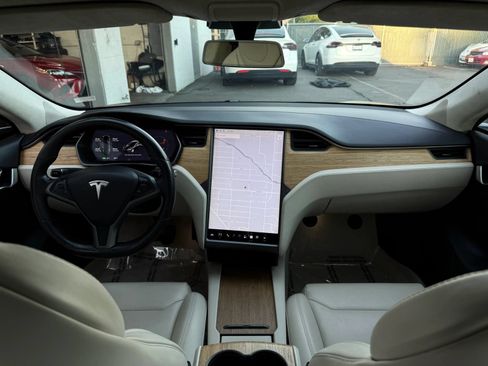 Used 2019 Tesla Model S 100D AWD/4WD image 11