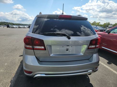 Used 2019 Dodge Journey Crossroad image 4