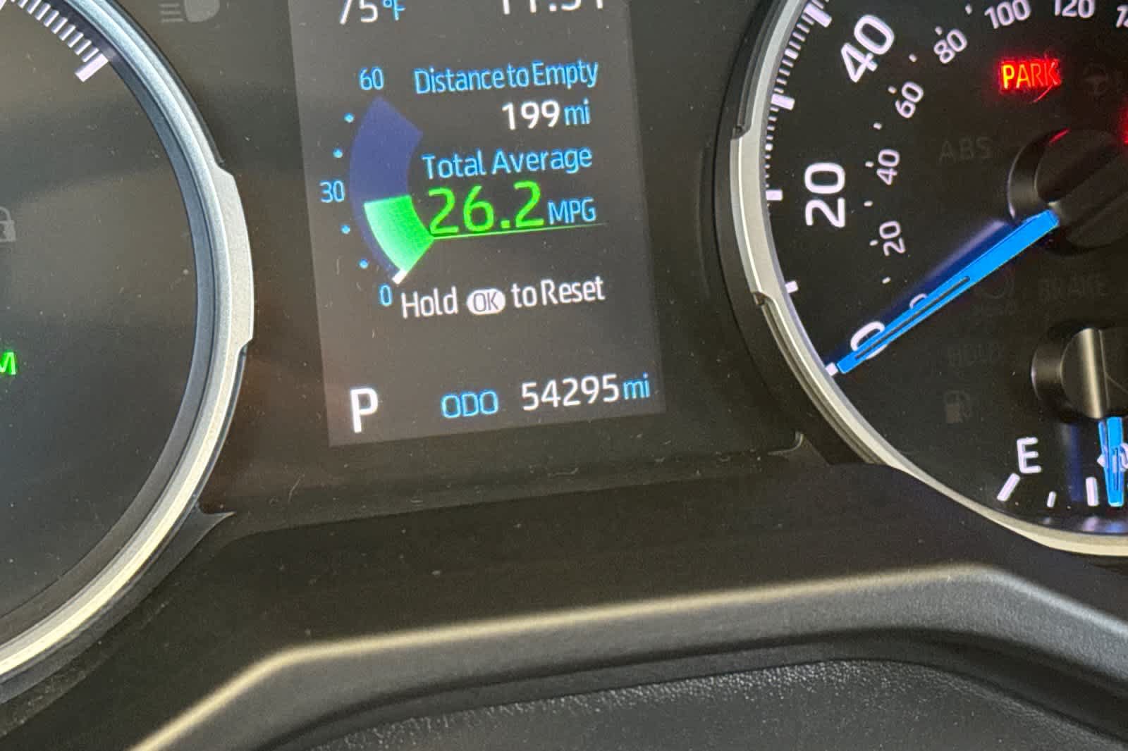 Used 2021 Toyota RAV4 XLE AWD/4WD image 29