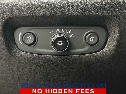 Used 2019 Chevrolet Traverse LT image 34